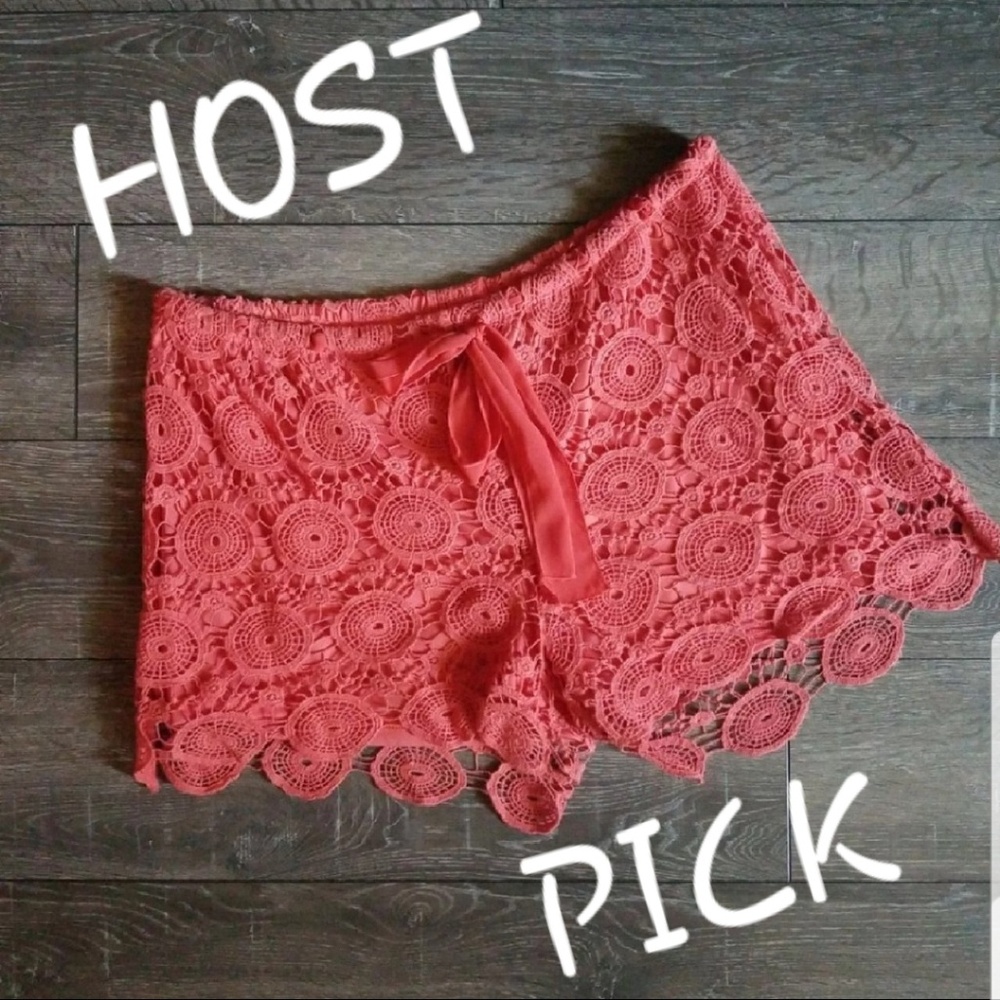 🎉 HOST PICK🎉 Crocheted coral shorts